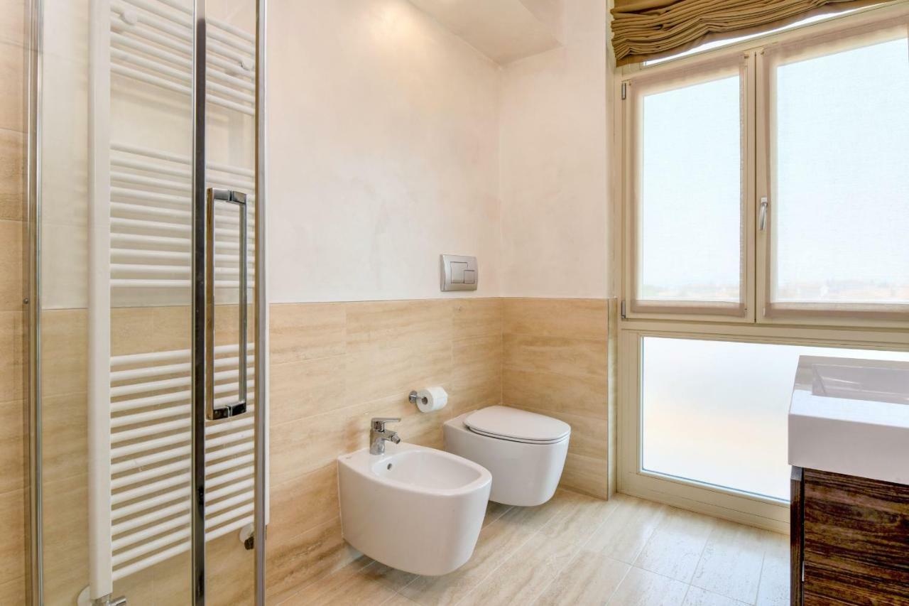 My Sirmione Lake Loft Экстерьер фото