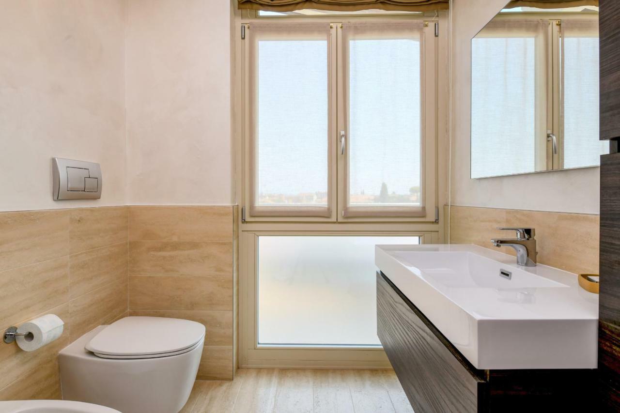 My Sirmione Lake Loft Экстерьер фото